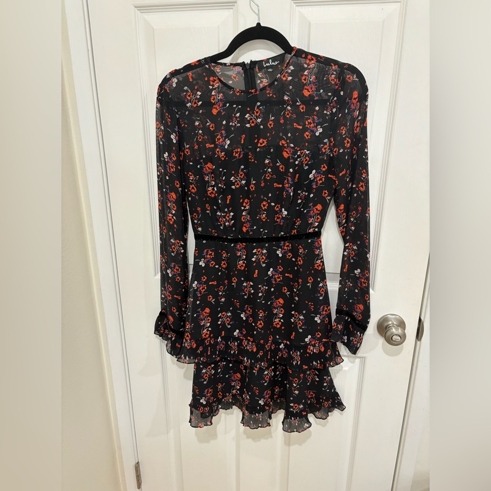 Lulu's Black Floral Dress